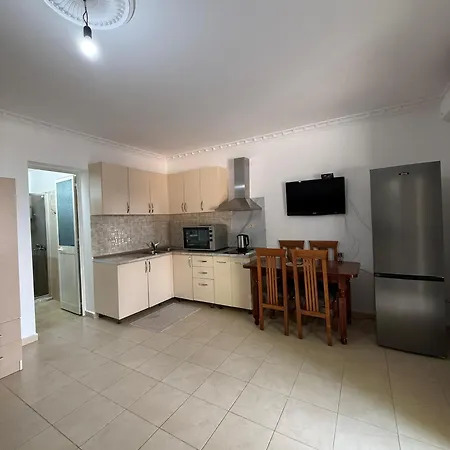 Erik House Appartement Velipojë